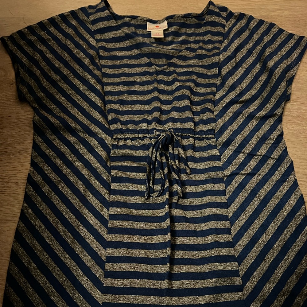 Medium Two Hearts Maternity grey and blue blouse.